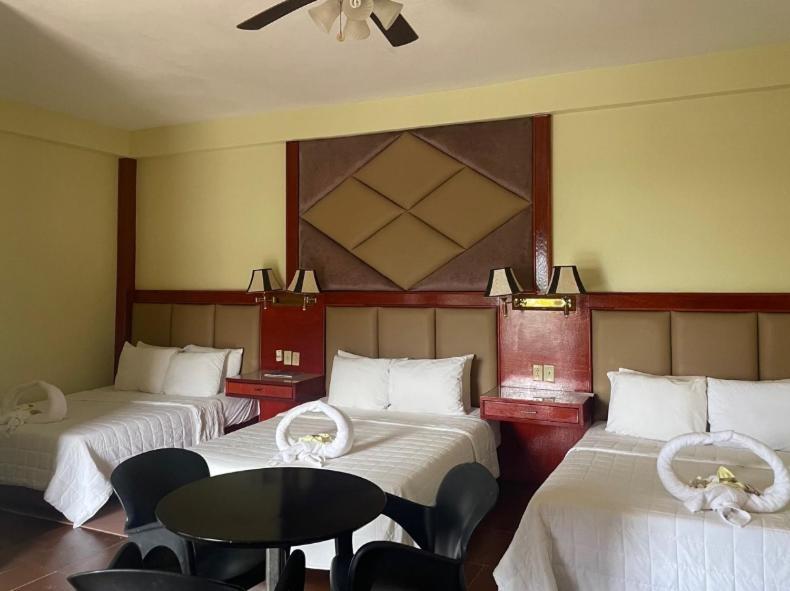 China Town Hotel Caye Caulker Εξωτερικό φωτογραφία